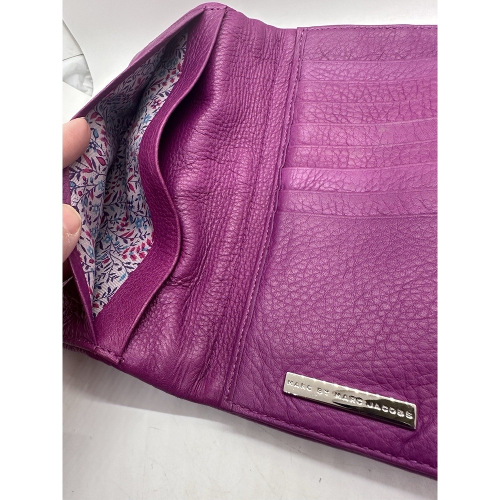 Marc by Marc Jacobs Purple Pebbled Leather Turnlock Flap Continental Wallet - Picture 3 of 9